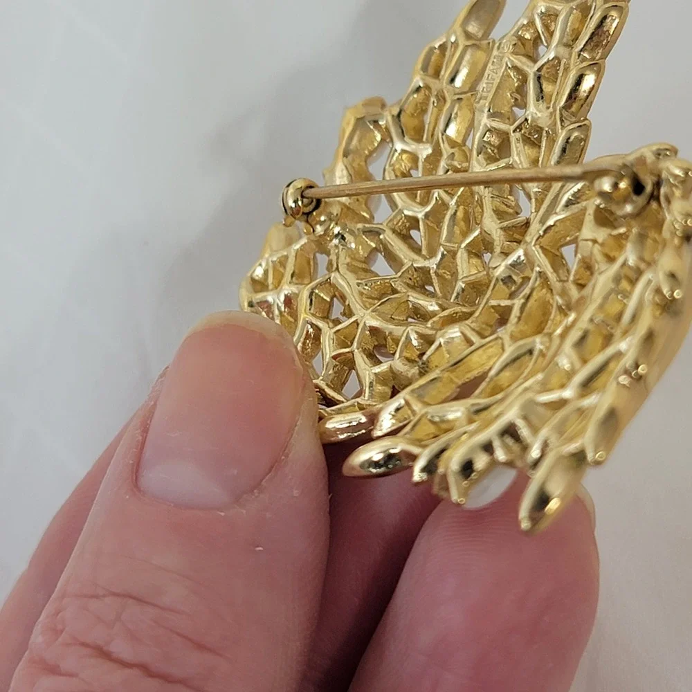 Trifari Vintage Gold Tone Faux Pearl Leaf Wheat Brooch Pin Textured MCM Signed